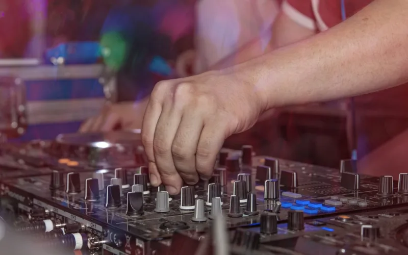Tunisia Shuts Down NightClub After DJ Remixed Muslim Call To Prayer