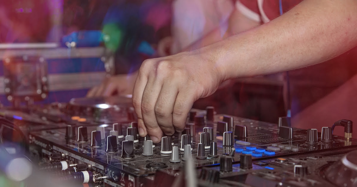 Tunisia Shuts Down NightClub After DJ Remixed Muslim Call To Prayer