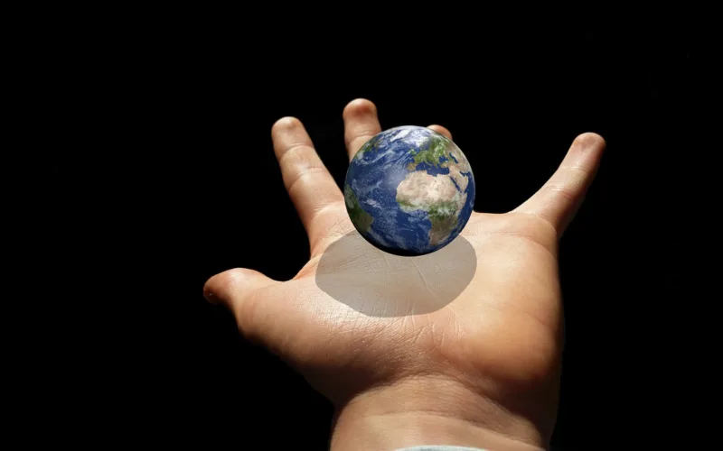 This Video Explains The History Of Human Life In 6 Minutes