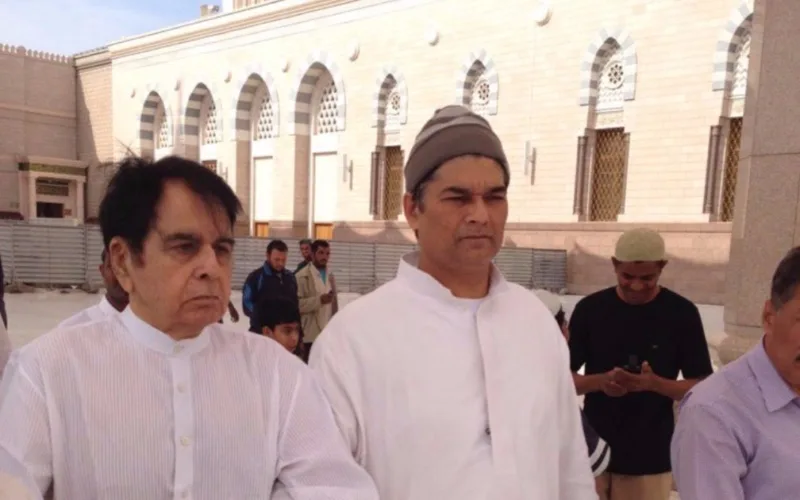 Bollywood Actor Dilip Kumar Visited Madina