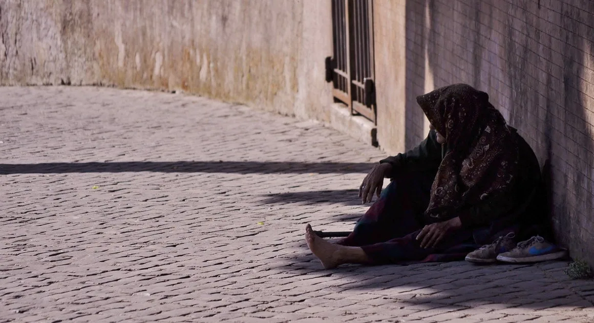 Beggars money not give islam