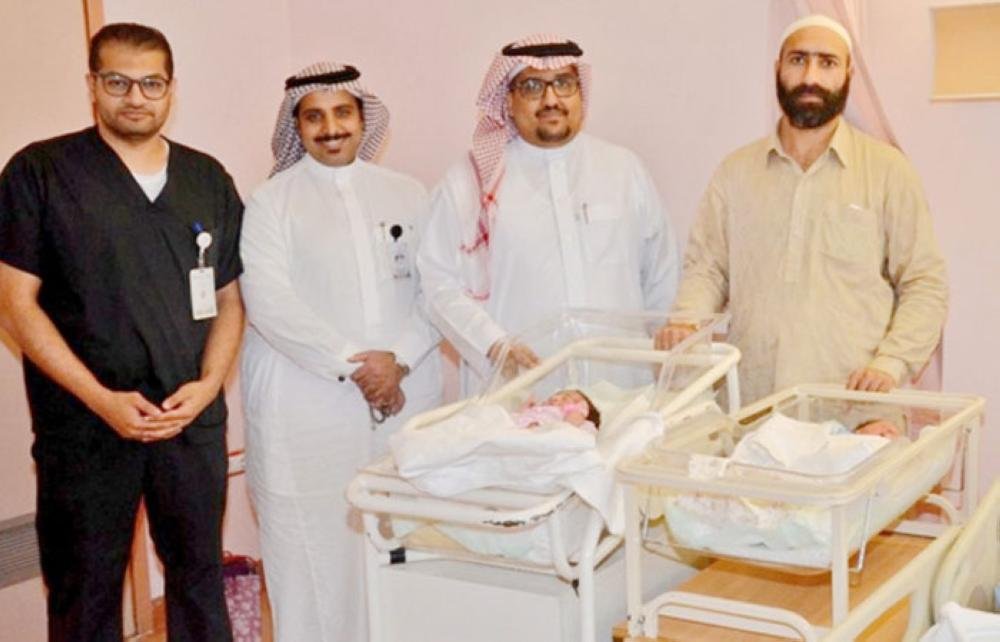 Pakistani pilgrim gives birth during hajj