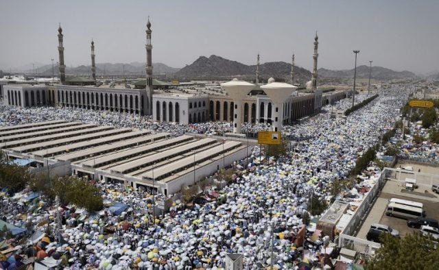 importance mosque nimrah