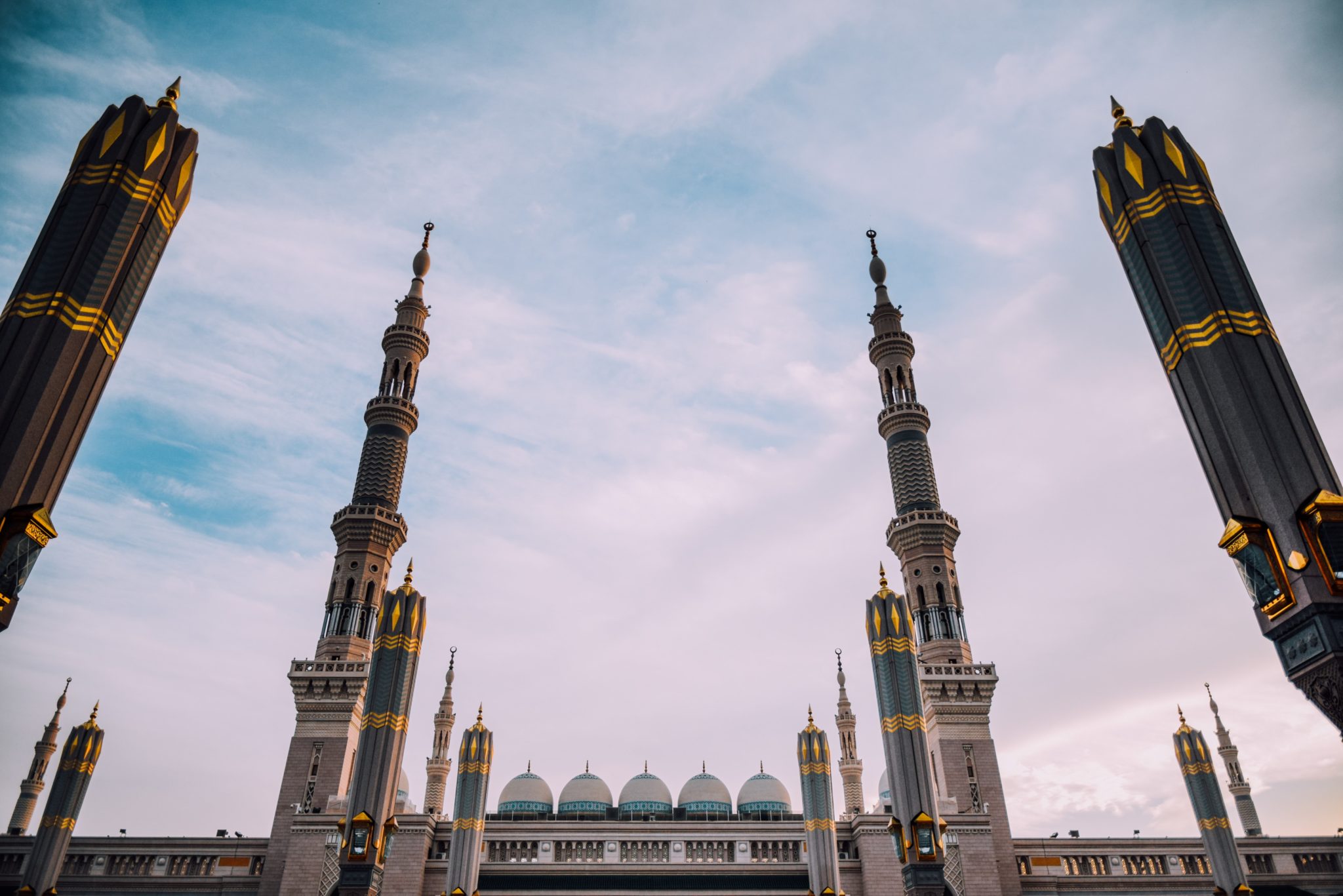 Saudi Arabia Suspends Prayers In All Mosques