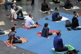 Church In Berlin muslim pray