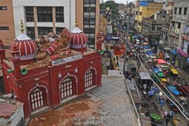 200 year old Mosque Damaged delhi
