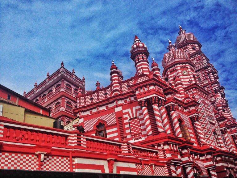 red mosque srilanka