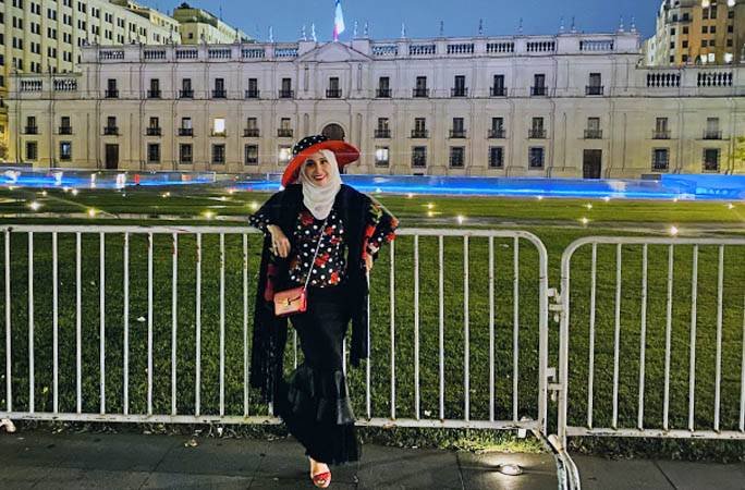 Khawla AlRomaithi posing in Santiago at night tcm25 638030