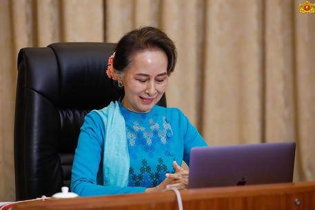 Aung San Suu Kyi Who Initiated Rohingya Crises Arrested in Military Coup in Myanmar