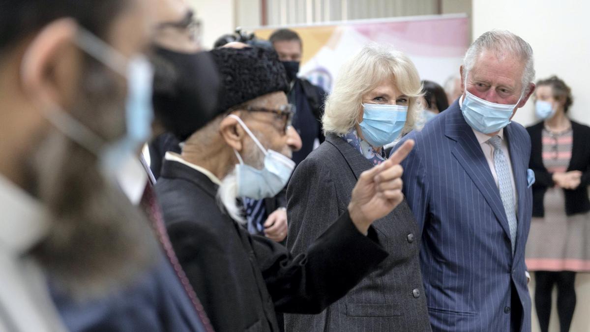 Prince Charles Visits Finsbury Park Mosque Praises Vaccination Efforts