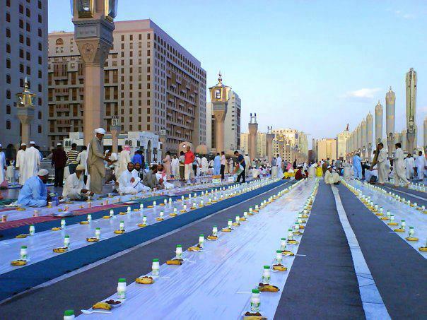 Saudi Arabia Bans Iftar in Mosques For Ramadan 2021
