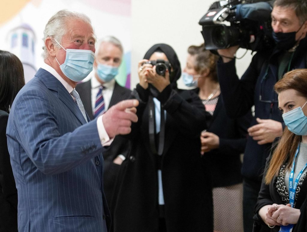 prince charles in mosque