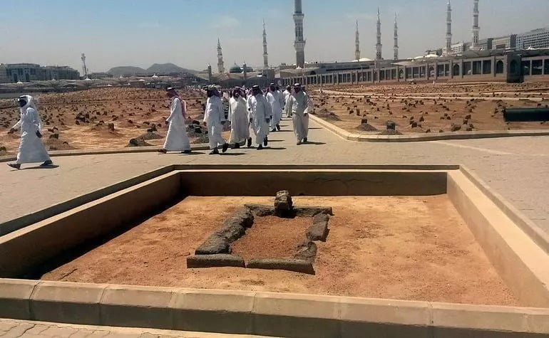 The grave of Uthman