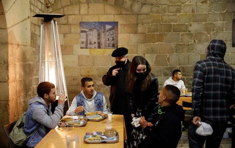 church of barcelona iftar muslims 3