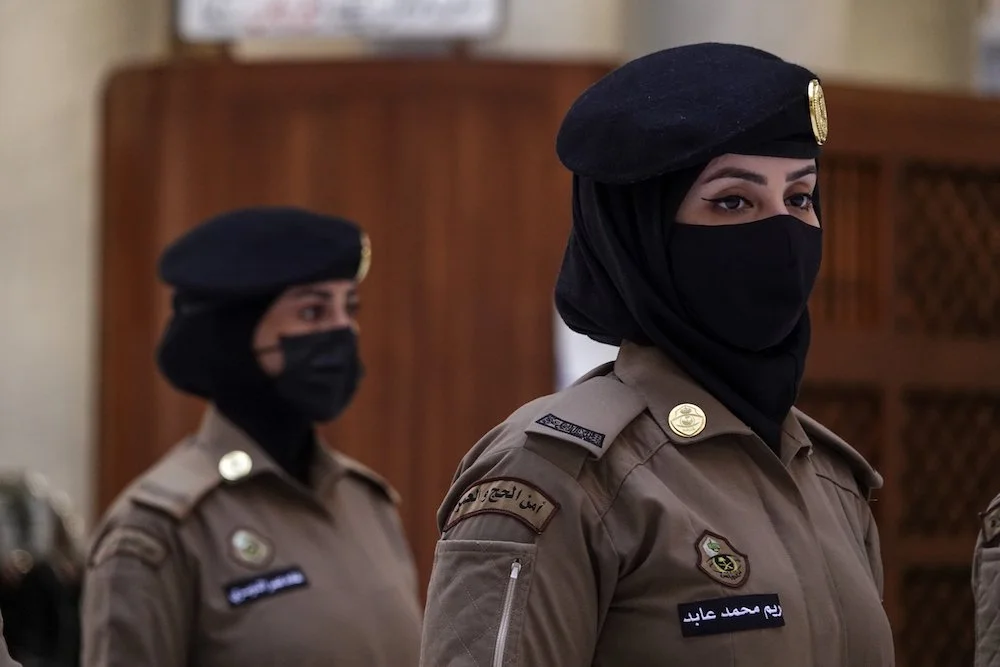 Saudi Arabia Trains 600 Women To Serve at Masjid al Haram and Masjid an Nabawi