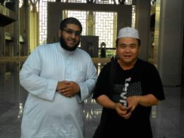 Chinese Father Cuts The Fingers Of His Son After He Converts To Islam