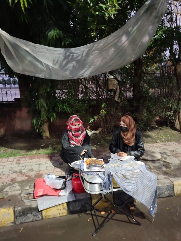 amna lahore food stall