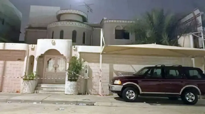 Saudi man burns down his house in Safwa