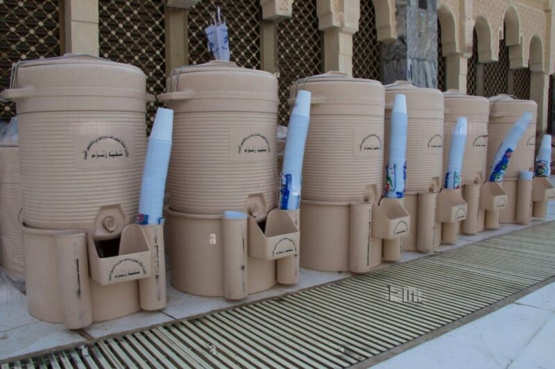 Saudi Arabia Bans Carrying ZamZam Water in Bags