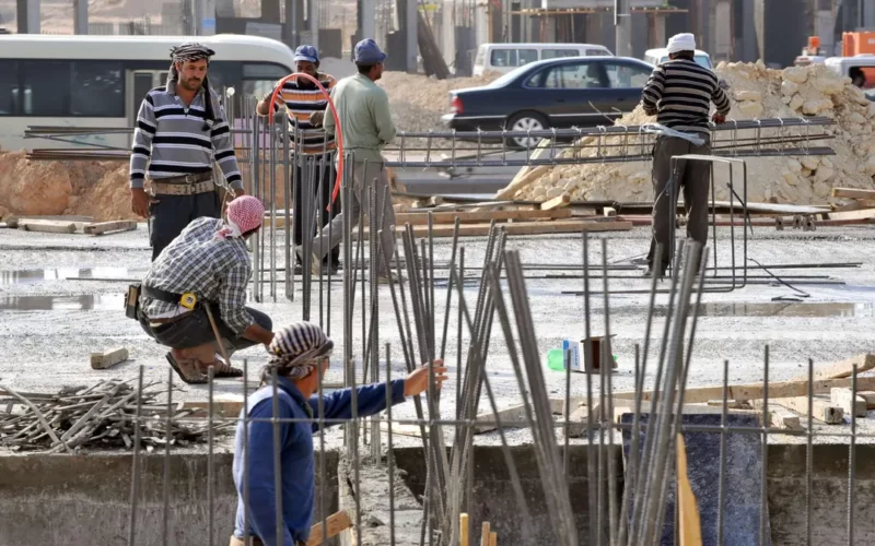 Saudi Arabia Bans Working In Sun From 12 pm to 3 pm For Outdoor Labor