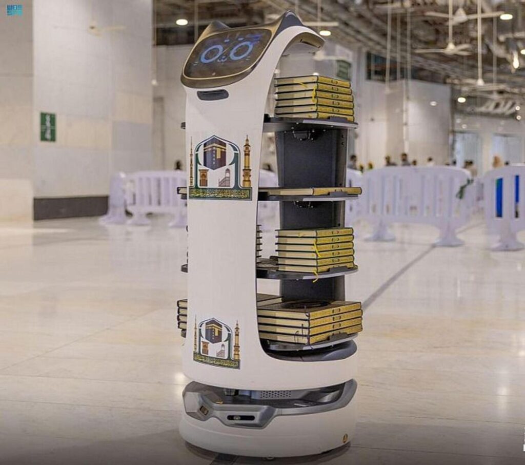 Smart Robots distibuting Quran in Grand Mosque 1