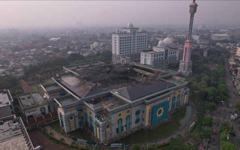 Jakarta Grand Mosque Collapsed