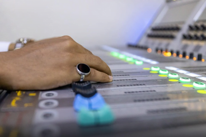 sound operators at masjid al haram 2