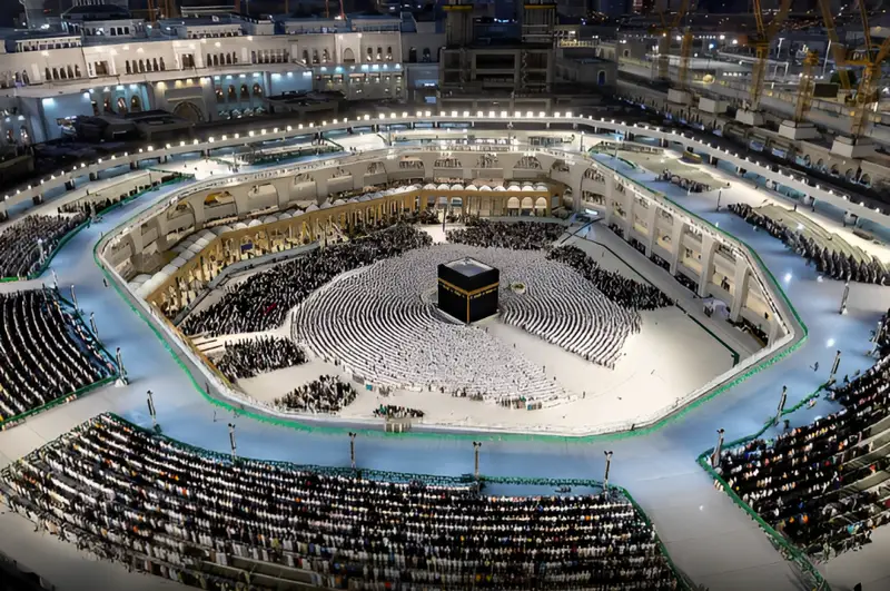 ROOF OF MASJID AL HARAM cleanup