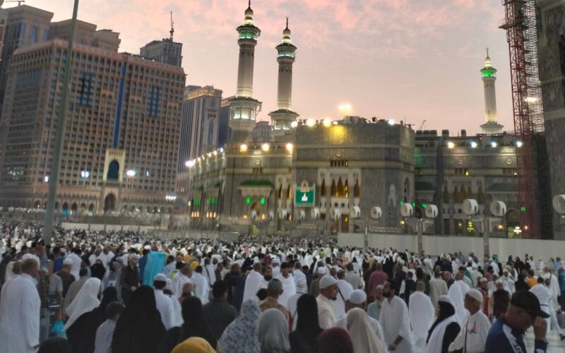 Pilgrims Need To Take Permits To Perform Umrah