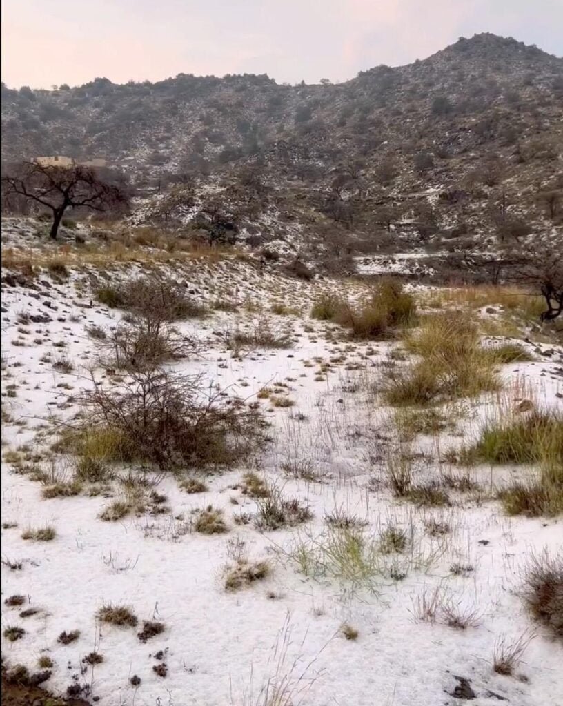 Snowfall In Makkah Region 3