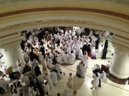 Pilgrims Warned Against Sleeping in Masjid al Haram