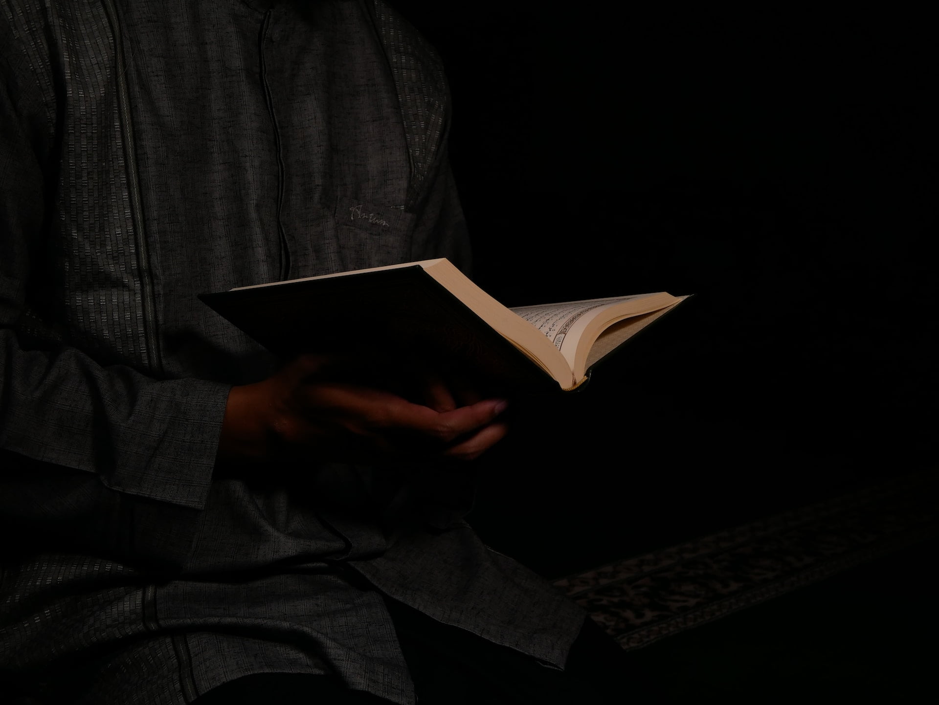 Japanese Hotels Starts Providing Quran To The Muslim Travelers