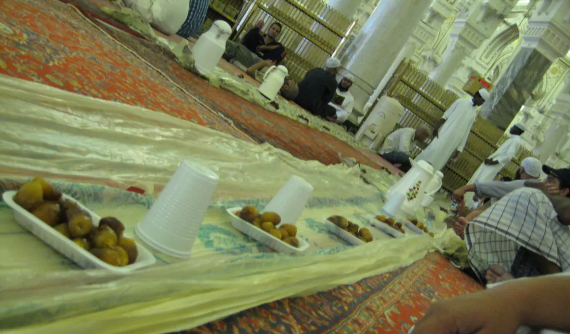 iftar in the grand mosque