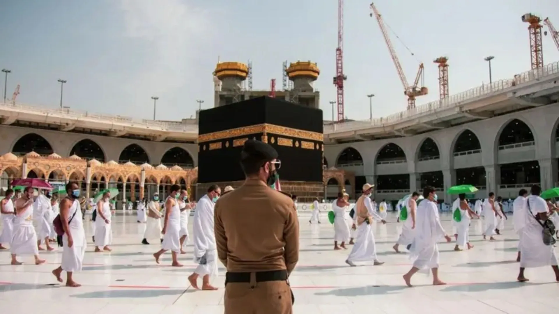 security guard at masjid al haram