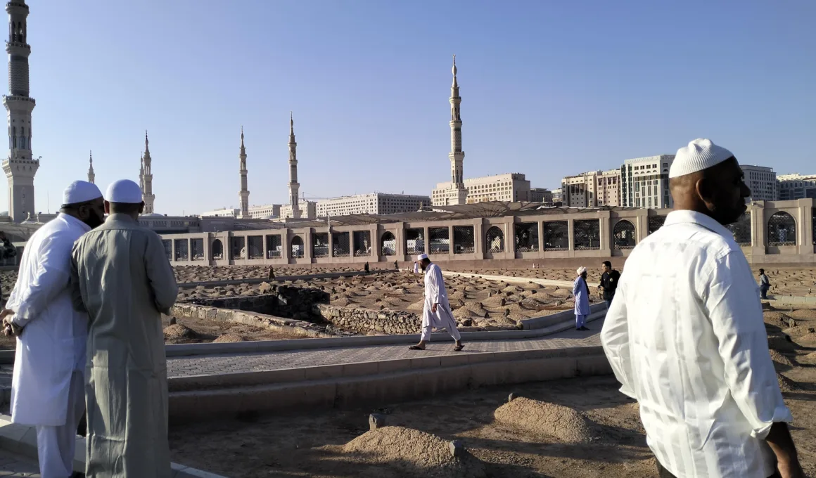 al baqi cemetery timings