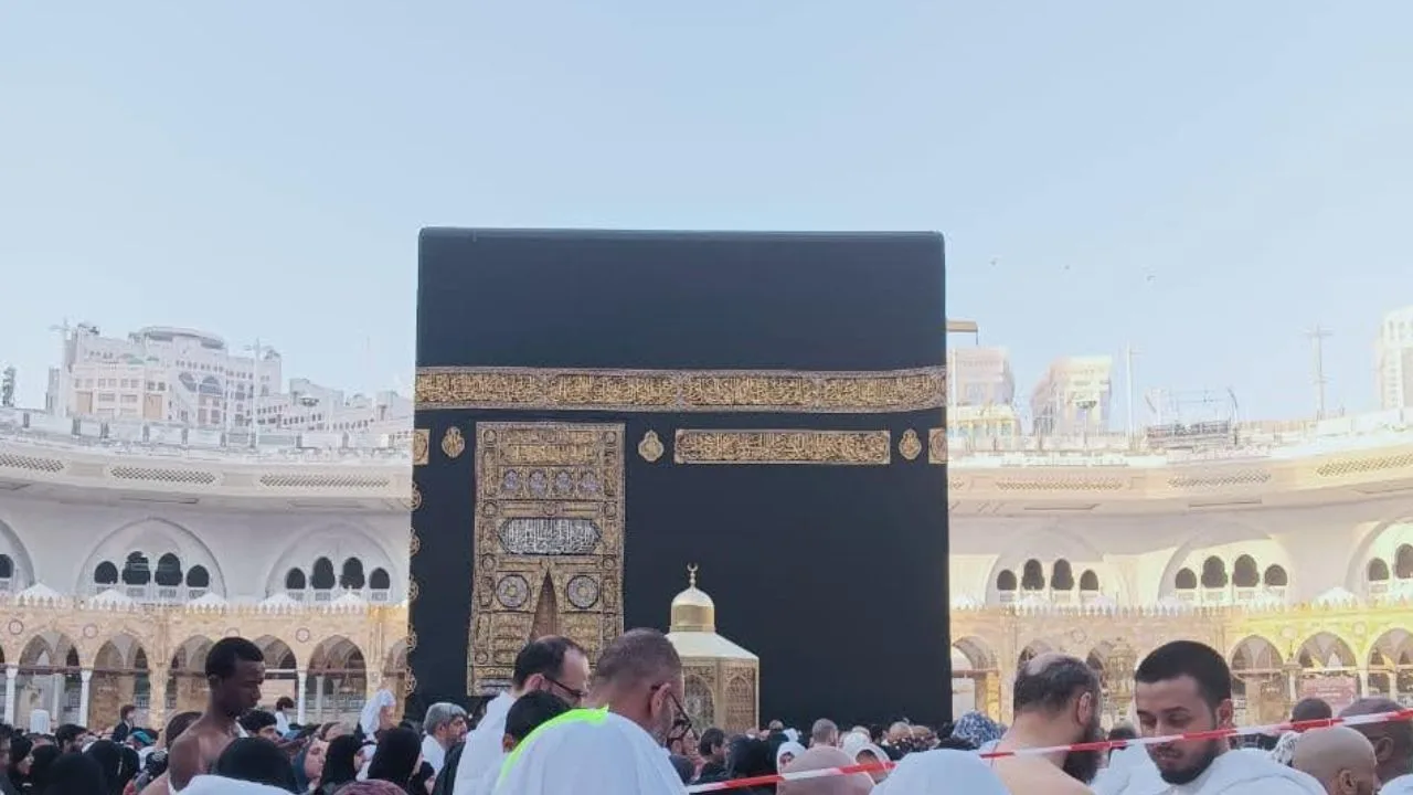 Best Time to Perform Umrah