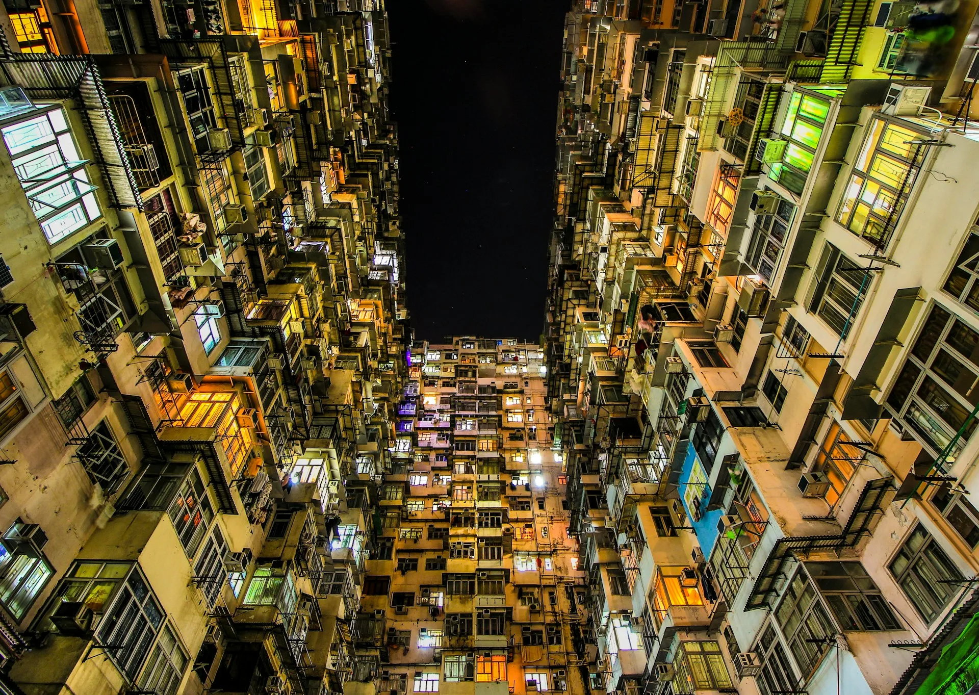 HONG KONG BUILDINGS