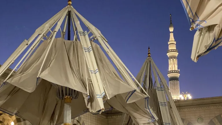 Masjid An Nabawi Umbrella