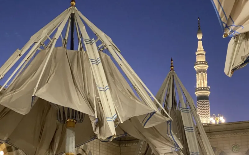 Masjid An Nabawi Umbrella