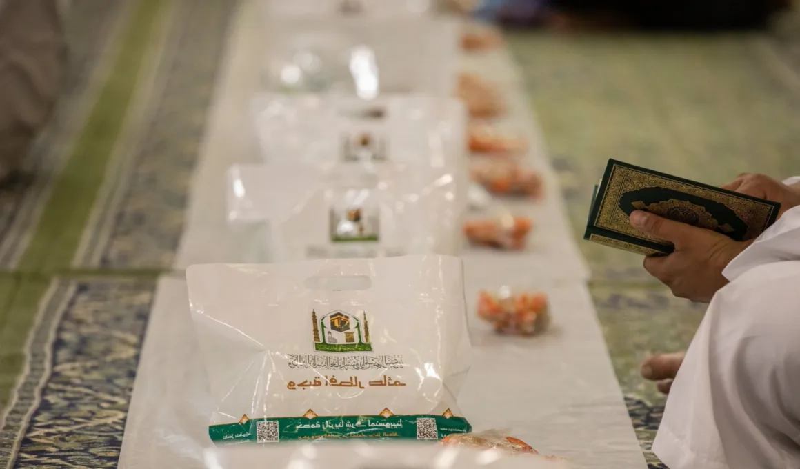 iftar at masjid an nabawi