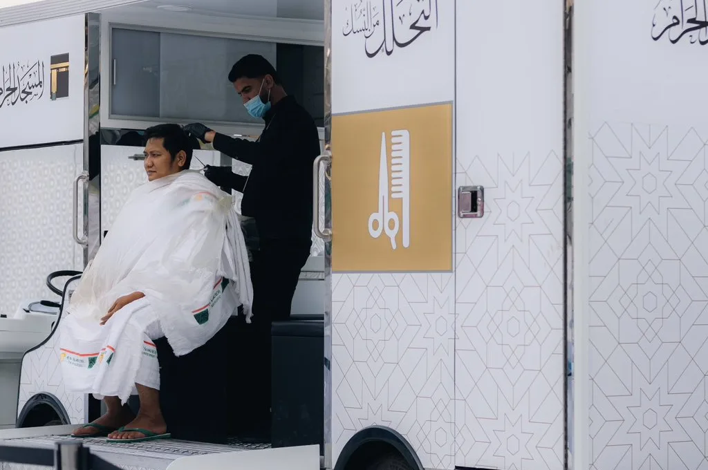 Mobile Barbershop Launched at Masjid Al Haram