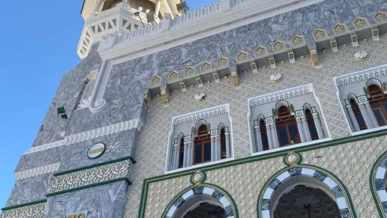 main gates of majid al haram