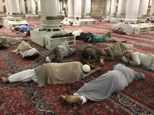 sleeping inside masjid an nabawi