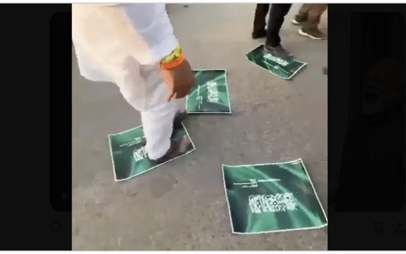 Indians Step on Saudi Flag With Kalima
