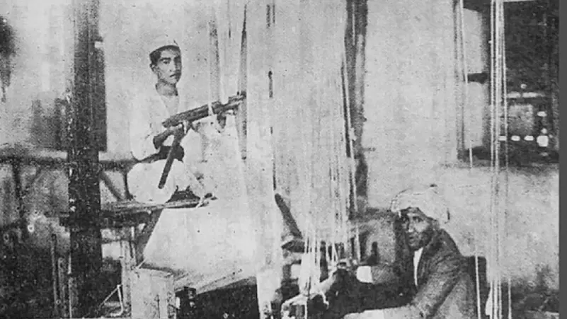 Abdul Rahim Amin Bukhari: The Calligrapher Who Left His Mark on the Kaaba 7 Kiswah Factory old photo 1926