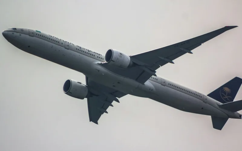 SAUDIA PLANE IN THE SKY