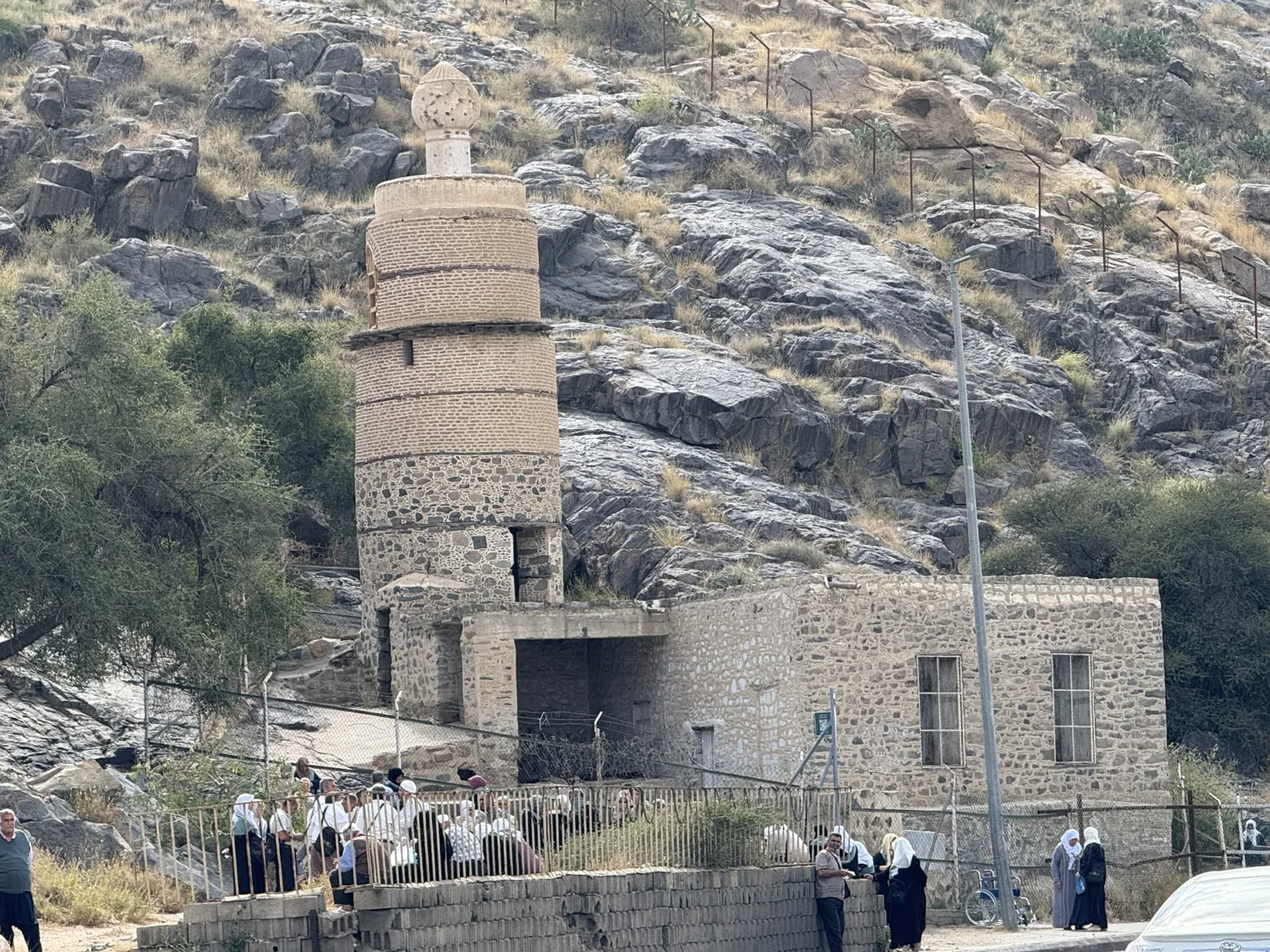 8 Islamic Ziyarat Places To Visit in Taif 6 Al Madhoun Mosque Al Qantara Mosque