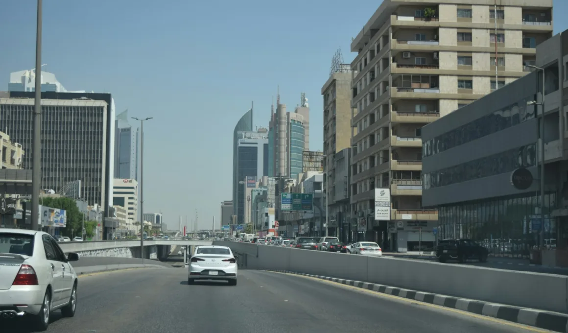 saudi arabia road