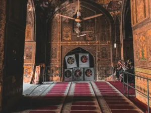 wazir khan mosque interior lahore pakistan