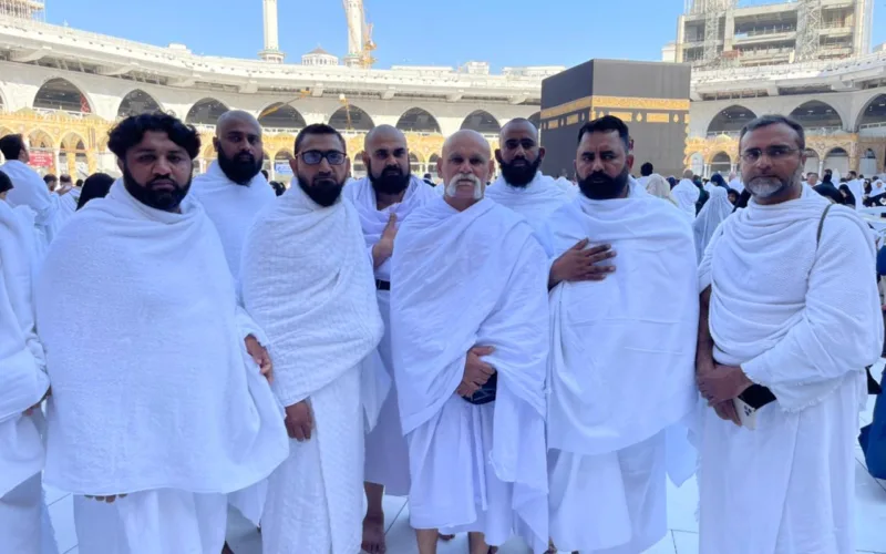 pakistani pilgrims in makkah